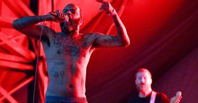 Death Grips end Arkansas show early after being hit by a phone and glowsticks - www.thefader.com - New York - state Arkansas - city Fayetteville, state Arkansas