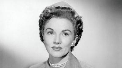 Phyllis Coates, TV’s First Lois Lane Who Starred in ‘Adventures of Superman,’ Dies at 96 - variety.com - New York - Texas - county Lane - county Clark - county Mason - county Falls