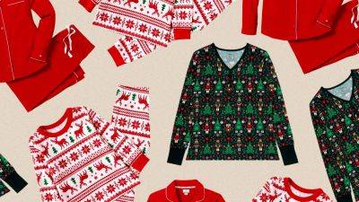 15 Best Matching Family Christmas Pajamas - www.glamour.com - Santa