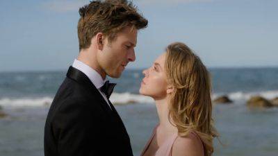 ‘Anyone but You’ Trailer: Sydney Sweeney and Glen Powell Show Off Their Chemistry in Steamy Rom-Com - variety.com - Australia - county Brown - county Bryan