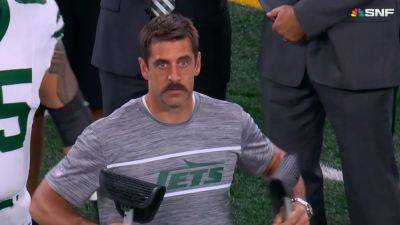 Aaron Rodgers Reappears At MetLife Stadium For Jets-Chiefs Game After Torn Achilles & Hopes To Play Again This Season - deadline.com - New York - Los Angeles - New York - California