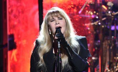 Stevie Nicks Says ‘There’s No Reason’ to Continue Fleetwood Mac After Christine McVie’s Death: ‘You Can’t Replace Her…Without Her, What Is It?’ - variety.com - Los Angeles