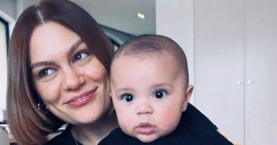 Jessie J breaks down in tears before leaving baby son Sky, four months, for first time - www.ok.co.uk