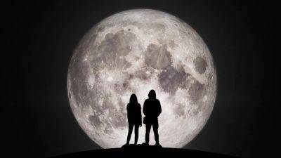 Does the Moon Phase Soulmate Trend Really Work? We Asked an Astrologer to Find Out - www.glamour.com
