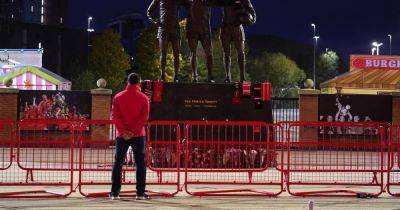 In solemn moments of quiet reflection, they pause outside the Theatre of Dreams to honour one of the greats of the game - www.manchestereveningnews.co.uk - Manchester - Beyond