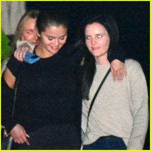Selena Gomez Shares a Laugh With Pals During a Girls Night Out - www.justjared.com - Malibu