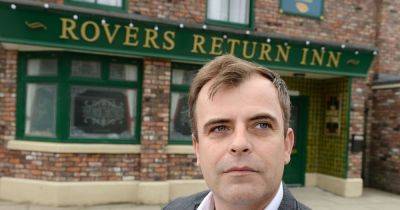 Coronation Street legend Simon Gregson says first decade on soap was 'hell' after sharing hidden battle - www.manchestereveningnews.co.uk - county Mcdonald