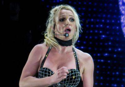 Oops... Britney Spears Pulled Over & Ticketed By Police Again! - perezhilton.com
