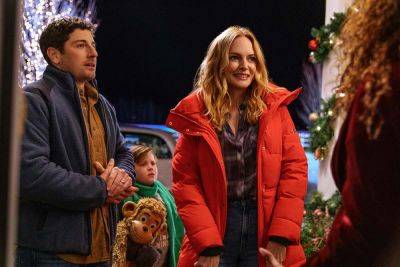 ‘Best Christmas Ever’ Trailer: Heather Graham & Brandy Norwood Star In Netflix’s New Xmas Comedy - theplaylist.net
