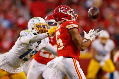 Chiefs Vs. Chargers Boosts CBS To Best NFL Week 7 Game Window In 10 Years - deadline.com - Los Angeles - Philadelphia, county Eagle - county Eagle - Kansas City