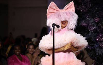 Sia sues to expose identity thief trying to access her unreleased music - www.nme.com - California