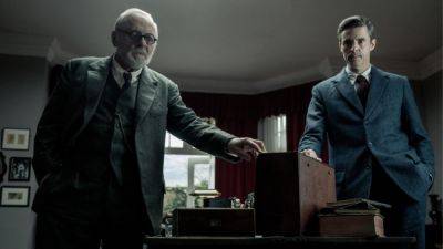 ‘Freud’s Last Session’ Teaser: Historical Drama Starring Anthony Hopkins & Matthew Goode Hits Select Theaters In December, Everywhere January - theplaylist.net