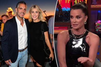 ‘Hurt’ Kyle Richards: ‘Something there’ between estranged husband Mauricio and DWTS’ Emma Slater - nypost.com - Beverly Hills