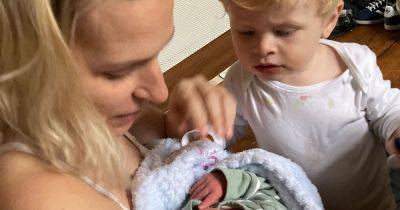 Comedian Sara Pascoe welcomes second child after fertility woes and shares sweet name - www.dailyrecord.co.uk - Britain - county Bee