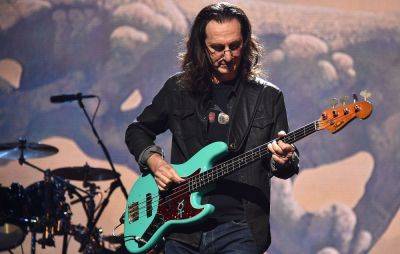 Rush’s Geddy Lee hosts new docu-series about bassists with Krist Novoselic, Robert Trujillo and more - www.nme.com
