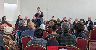 Mayor and MP meet Muslim community as pressure mounts on Labour over Israel-Gaza war - www.manchestereveningnews.co.uk - Manchester - Israel - Palestine