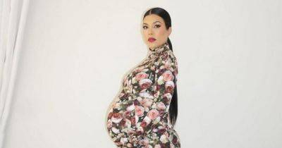Kourtney Kardashian dresses exactly like sister Kim while showing off growing baby bump - www.ok.co.uk