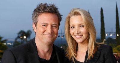 Lisa Kudrow 'baffled' by Matthew Perry's death and is 'considering adopting his dog' - www.ok.co.uk - Los Angeles