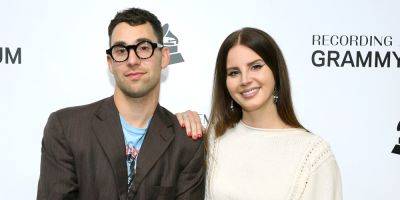 Lana Del Rey & Jack Antonoff Pay Tribute to Producer's Wife Margaret Qualley During Concert - www.justjared.com