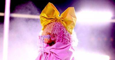 Pop star Sia looks virtually unrecognisable as she admits to plastic surgery - www.ok.co.uk - Los Angeles