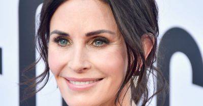 Courteney Cox's life off screen with very famous boyfriend and grown up daughter - www.ok.co.uk