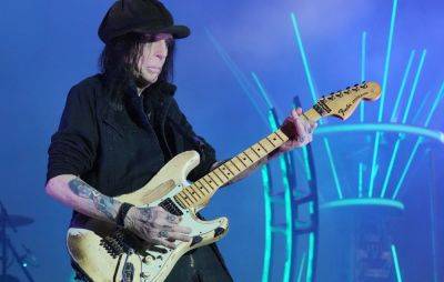 Mötley Crüe co-founder Mick Mars announces debut solo album, ‘The Other Side Of Mars’ - www.nme.com