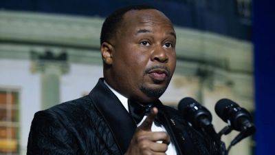 Roy Wood Jr. Says He’s Leaving Comedy Central’s ‘The Daily Show’ - deadline.com