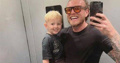 TOWIE's Tommy Mallet hits back at troll who branded his son 'spoiled little rich kid' - www.ok.co.uk