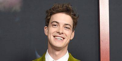'To All the Boys' Actor Israel Broussard & His Girlfriend Have Welcomed a Baby! - www.justjared.com - Israel