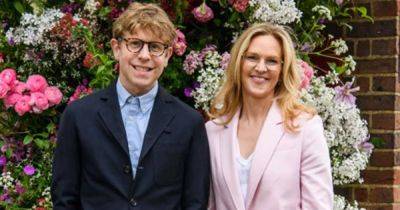 Josh Widdicombe's family life from famous mother-in-law to very glamorous wife - www.dailyrecord.co.uk