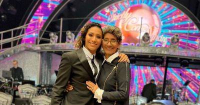 Strictly pro Karen Hauer's mum is the spitting image of her in sweet backstage snaps - www.ok.co.uk