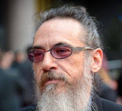 Larry Charles: “I Find It Offensive When Movies Cost $250M And The World Is In The State It’s In” - deadline.com
