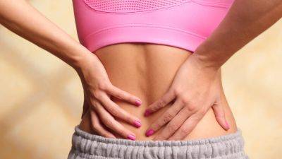 Lower Back Pain: 5 Key Rules For Dealing With It Right Now - www.glamour.com