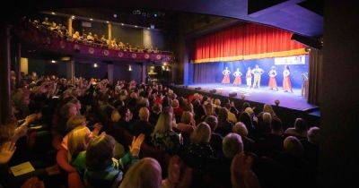 Flash mob to take place at Oldham Coliseum as efforts to save historic venue ramp up again - www.manchestereveningnews.co.uk