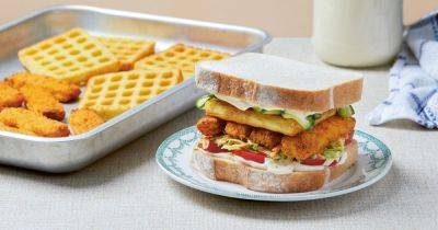 The ultimate fishfinger sandwich recipe - complete with mushy pea fritters - www.ok.co.uk