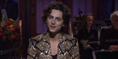 Timothee Chalamet Promotes 'Wonka,' Raps About Being 'Hung' During 'SNL' Opening Monologue - www.justjared.com