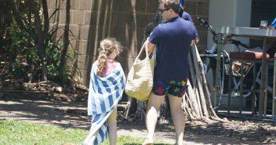 Dec Donnelly is a hands-on dad as he takes kids to beach ahead of I'm A Celeb launch - www.ok.co.uk - Australia - Britain - county Jack - Indiana