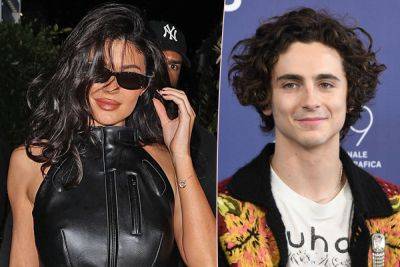 Kylie Jenner Attends SNL Afterparty With Timothée Chalamet! LOOK! - perezhilton.com - New York - Argentina