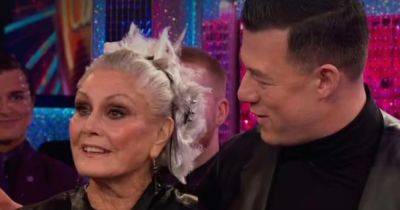 BBC Strictly Come Dancing's Angela Rippon praises 'backstage heroes' amid fury over dance-off - www.manchestereveningnews.co.uk - Manchester