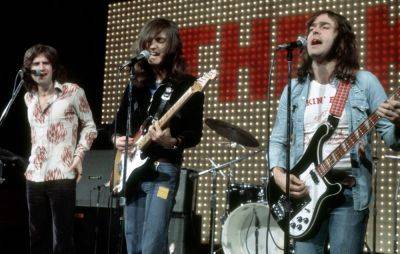 The Kinks have enough material for “about 20” new songs, says Ray Davies - www.nme.com