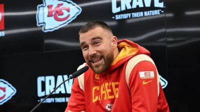 Swifties Dug Up Ancient Travis Kelce Tweets and the ‘He’s Just Ken’ Vibes Are Exceptional - www.glamour.com