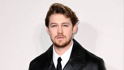 Joe Alwyn Debuts His Post-Taylor Swift Leather Era in First Public Appearance Since May - www.glamour.com - Britain - London - New York - Taylor - county Swift