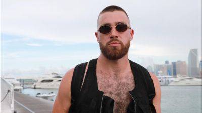 Travis Kelce Allegedly Has A Big Fear About Dating Taylor Swift - www.hollywoodnewsdaily.com - Argentina - Kansas City