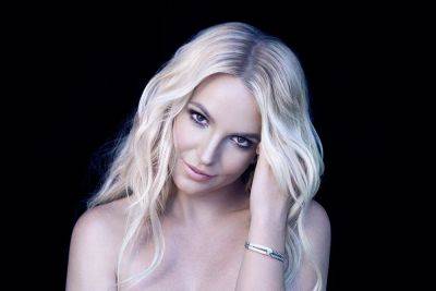 Britney Spears’ Memoir ‘The Woman In Me’ Is Off To Strong Start, Selling 1.1M Copies In US - deadline.com - USA