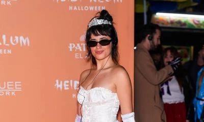 Camila Cabello stuns in Princess Diaries’ inspired costume - us.hola.com
