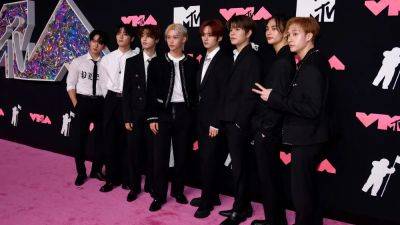 Stray Kids Land Fourth No. 1 Album With ‘Rock-Star’ as Tate McRae Earns Her First Top 10 Single - variety.com - Britain - USA - North Korea - county Rock