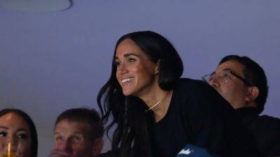 Meghan Markle Has a Sophisticated Take on Game Day Attire - www.glamour.com - Canada - city Vancouver - city San Jose
