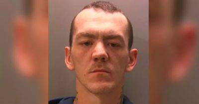 Dad jailed for life for murder of baby son who suffered injuries compared to a fall from a multi-storey building - www.dailyrecord.co.uk