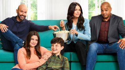 ‘Extended Family’ Trailer: First Look At Jon Cryer, Abigail Spencer & Donald Faison’s NBC Sitcom - deadline.com - county Spencer - county Morrow
