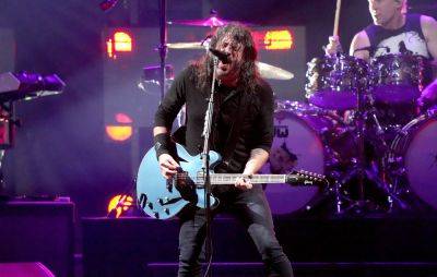 Watch Foo Fighters play ‘Everlong’ with Anthrax guitarist Scott Ian’s 12-year-old son - www.nme.com - USA - Kentucky - Colombia